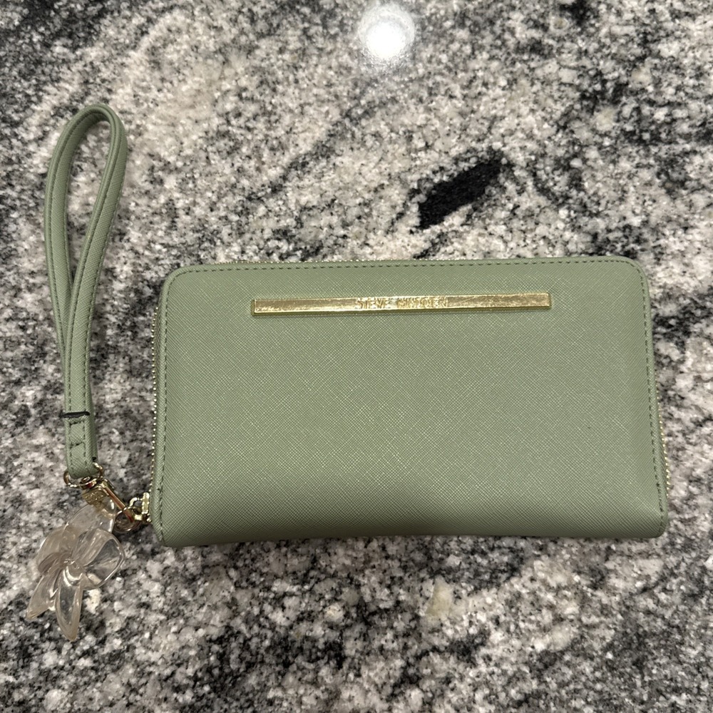 Steve Madden BZippy Zip Around Women's Wallet Wristlet Clutch Jade Green